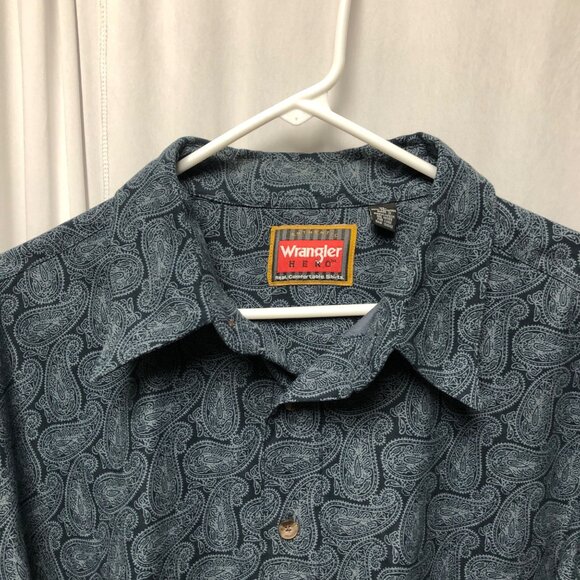 Wrangler Hero Shirt Mens Size XL Blue Paisley Button Up Long Sleeve Western - Picture 2 of 7